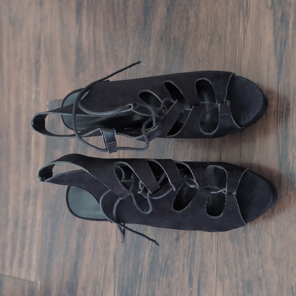 Last Offer Before Donation: Cathy Jean Suede Heels